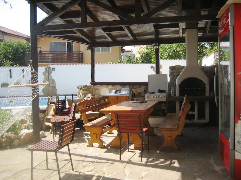 Guest House Yanina Varna Exterior photo
