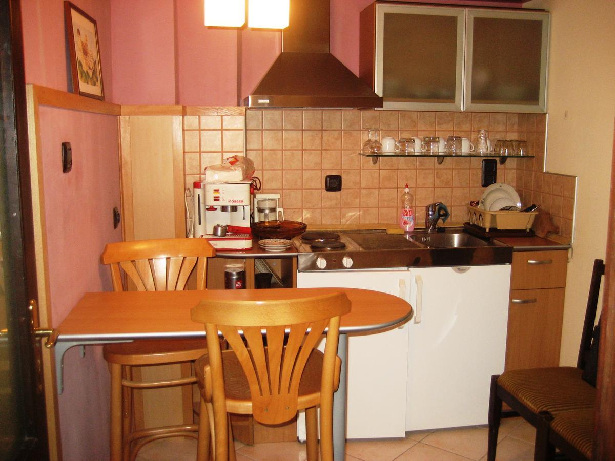 Guest House Yanina Varna Exterior photo