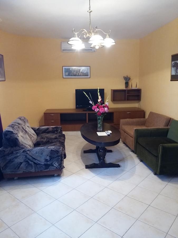 Guest House Yanina Varna Exterior photo