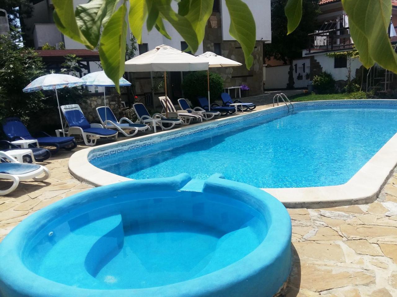 Guest House Yanina Varna Exterior photo